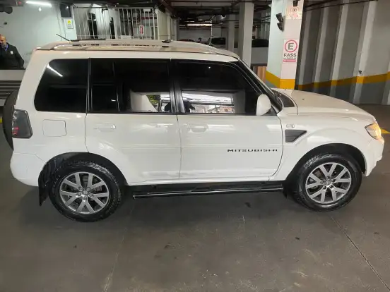 MITSUBISHI-PAJERO TR4-2.0 4X2 16V 140CV FLEX 4P MANUAL MITSUBISHI-PAJERO TR4-2013