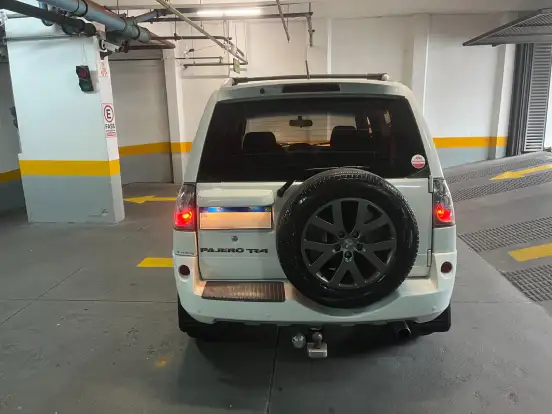 MITSUBISHI-PAJERO TR4-2013