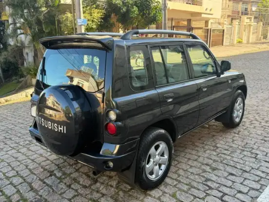 MITSUBISHI-PAJERO TR4-2.0 4X4 16V 140CV FLEX 4P AUTOMÁTICO MITSUBISHI-PAJERO TR4-2008