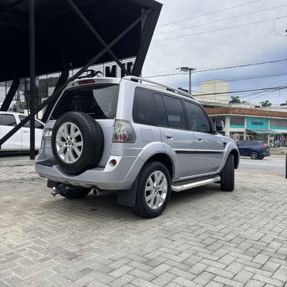 MITSUBISHI-PAJERO TR4-2.0 4X2 16V 140CV FLEX 4P MANUAL MITSUBISHI-PAJERO TR4-2011