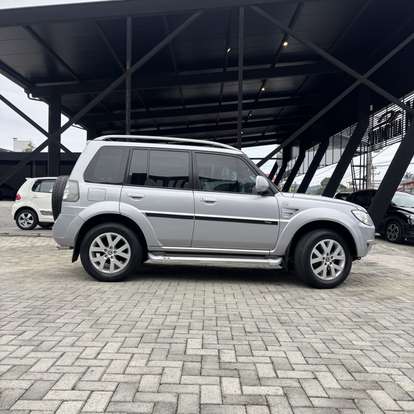 MITSUBISHI-PAJERO TR4-2.0 4X2 16V 140CV FLEX 4P MANUAL MITSUBISHI-PAJERO TR4-2011