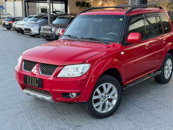 MITSUBISHI-PAJERO TR4-2.0 4X4 16V 140CV FLEX 4P AUTOMÁTICO MITSUBISHI-PAJERO TR4-2010