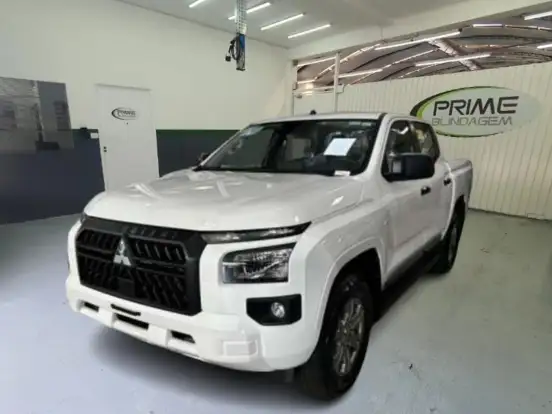 MITSUBISHI-TRITON-2.4 BITURBO DIESEL CD HPE 4X4 AUTOMÁTICO MITSUBISHI-TRITON-2026
