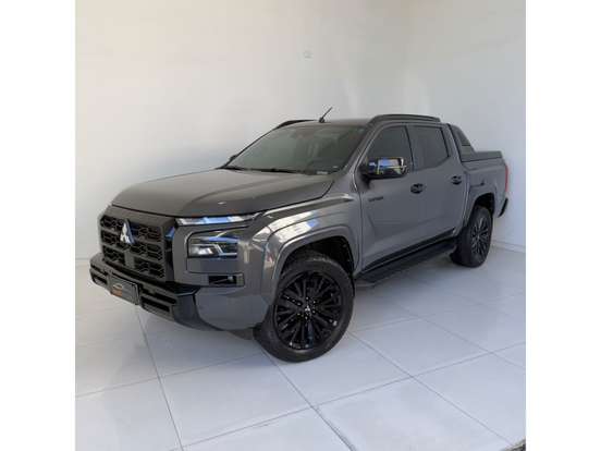 MITSUBISHI-TRITON-2.4 BITURBO DIESEL CD KATANA 4X4 AUTOMÁTICO MITSUBISHI-TRITON-2025