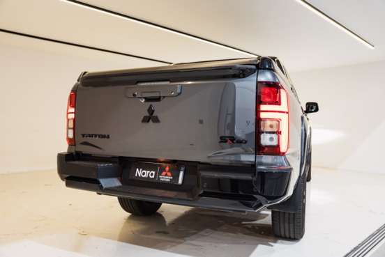 MITSUBISHI-TRITON-2025