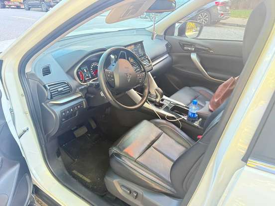 MITSUBISHI-ECLIPSE CROSS-1.5 MIVEC TURBO GASOLINA HPE CVT MITSUBISHI-ECLIPSE CROSS-2023
