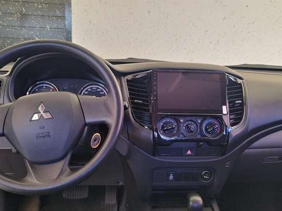 MITSUBISHI-L200 TRITON-2024