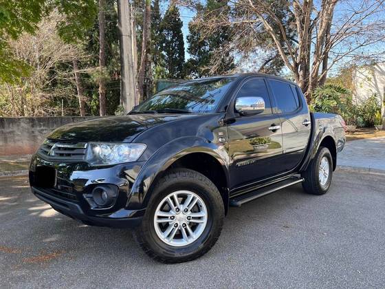 MITSUBISHI L200 TRITON 3.2 HPE 4X4 CD 16V TURBO INTERCOOLER DIESEL 4P AUTOMÁTICO