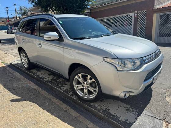 MITSUBISHI OUTLANDER 2.0 16V GASOLINA 4P AUTOMÁTICO