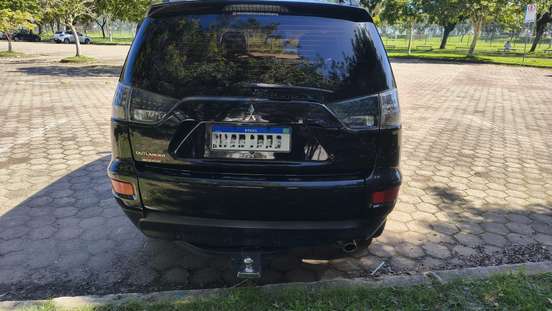 MITSUBISHI-OUTLANDER-2.0 16V GASOLINA 4P AUTOMÁTICO MITSUBISHI-OUTLANDER-2011