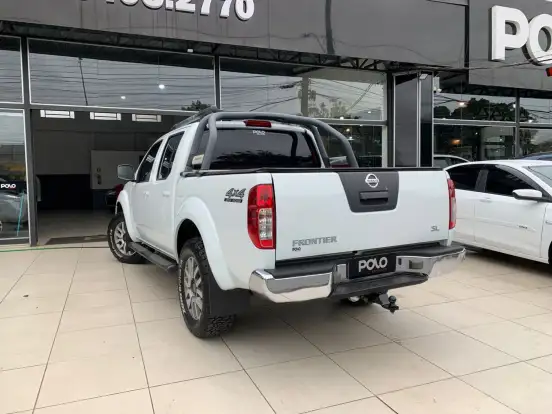 NISSAN-FRONTIER-2015