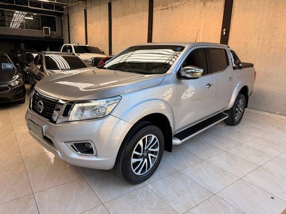 NISSAN FRONTIER 2.3 16V TURBO DIESEL XE CD 4X4 AUTOMÁTICO