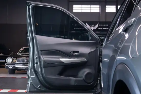 NISSAN-KICKS-2023