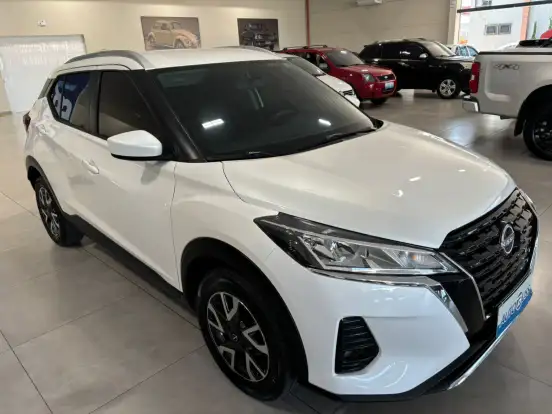 NISSAN-KICKS-2022
