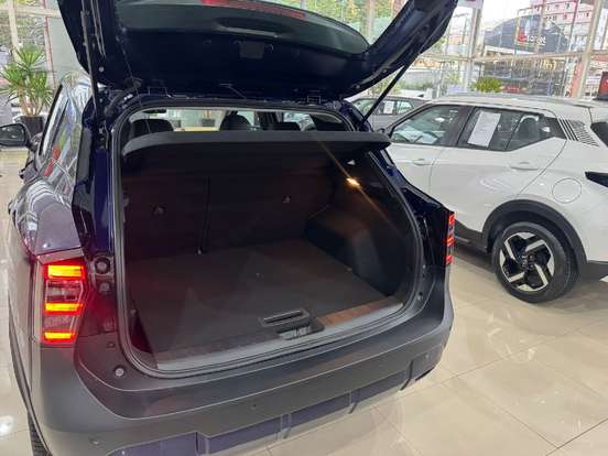 NISSAN-KICKS-2025