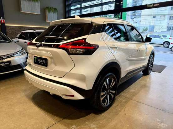 NISSAN-KICKS-2024