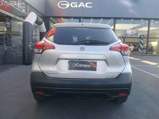 NISSAN-KICKS-2020