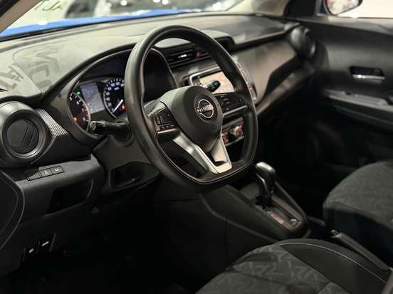 NISSAN-KICKS-2023
