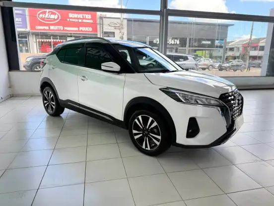 NISSAN-KICKS PLAY-2025