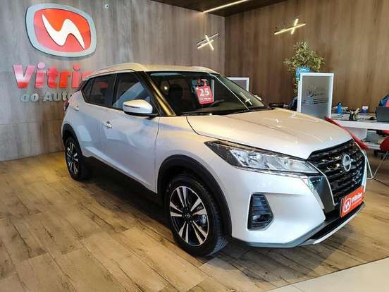 NISSAN-KICKS PLAY-2025