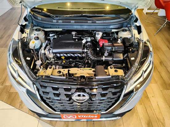 NISSAN-KICKS PLAY-2025