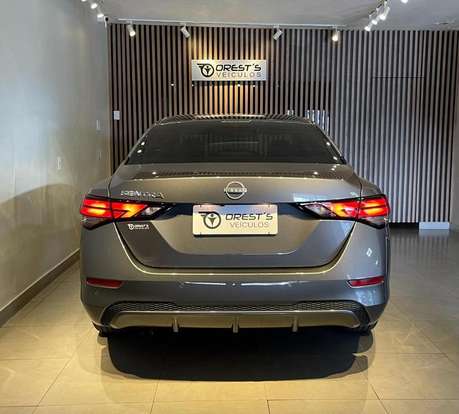 NISSAN-SENTRA-2024