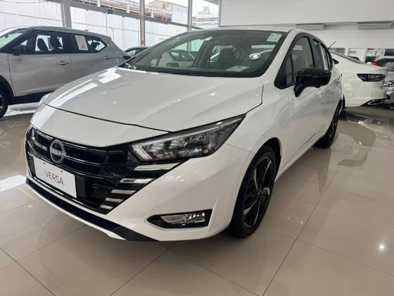 NISSAN VERSA 1.6 16V FLEX EXCLUSIVE XTRONIC