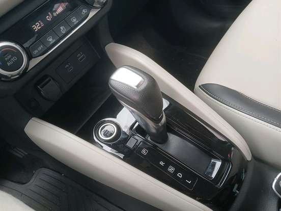 NISSAN-VERSA-2025