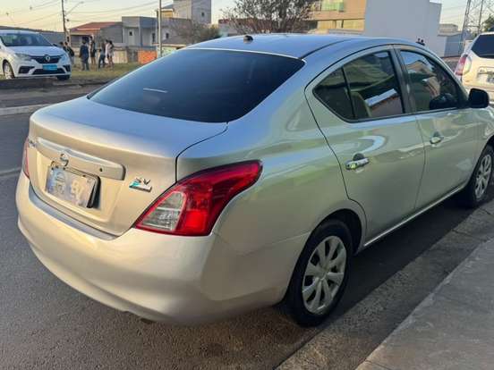 NISSAN-VERSA-1.6 16V FLEX SL 4P MANUAL NISSAN-VERSA-2011