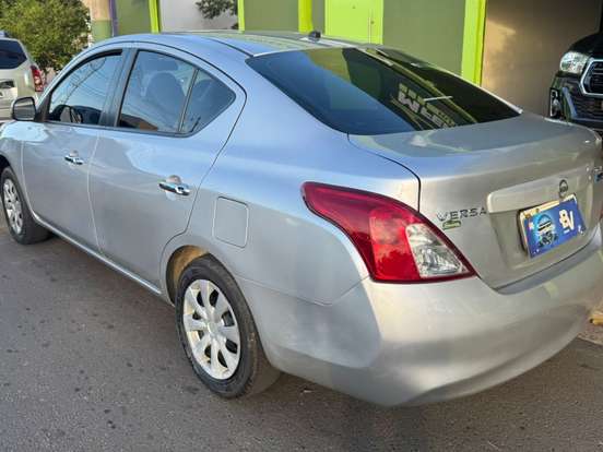 NISSAN-VERSA-1.6 16V FLEX SL 4P MANUAL NISSAN-VERSA-2011