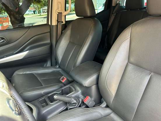 NISSAN-FRONTIER-2.3 16V TURBO DIESEL LE CD 4X4 AUTOMÁTICO NISSAN-FRONTIER-2020