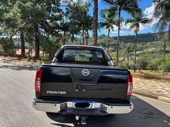 NISSAN-FRONTIER-2013