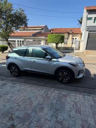 NISSAN-KICKS-2022