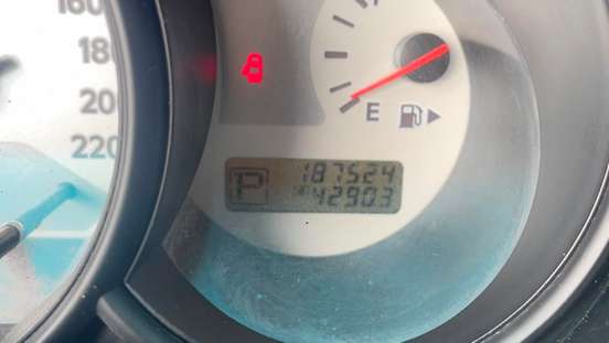 NISSAN-LIVINA-2014