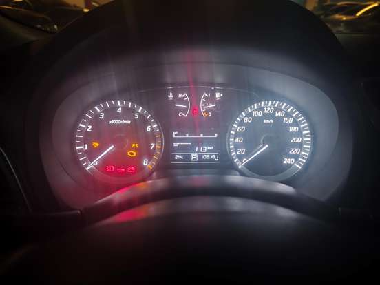 NISSAN-SENTRA-2014