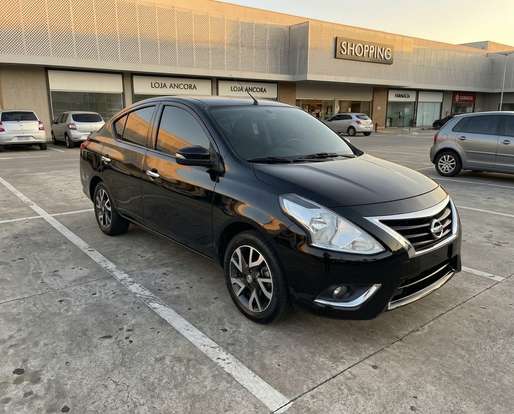 NISSAN-VERSA-2017