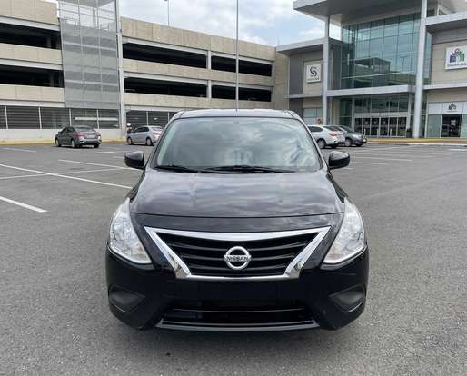 NISSAN-VERSA-2017