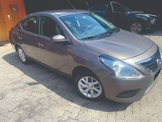 NISSAN VERSA 1.6 16V FLEXSTART SV 4P XTRONIC