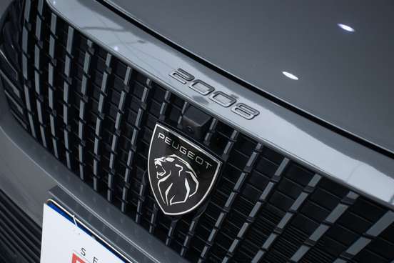 PEUGEOT-2008-1.0 TURBO 200 HYBRID GT CVT PEUGEOT-2008-2025