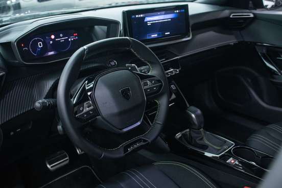 PEUGEOT-2008-1.0 TURBO 200 HYBRID GT CVT PEUGEOT-2008-2025