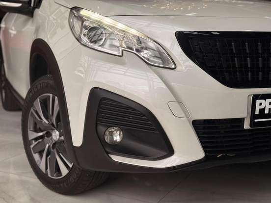 PEUGEOT-2008-2021