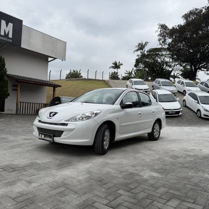 PEUGEOT 207 1.4 XR PASSION 8V FLEX 4P MANUAL
