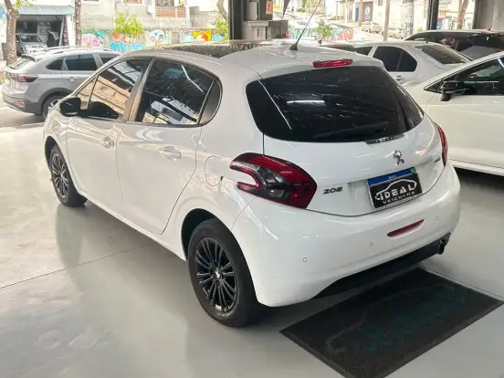 PEUGEOT-208-1.2 ALLURE 12V FLEX 4P MANUAL PEUGEOT-208-2017