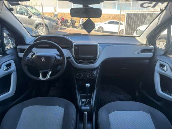 PEUGEOT-208-1.6 ACTIVE PACK 16V FLEX 4P AUTOMÁTICO PEUGEOT-208-2014