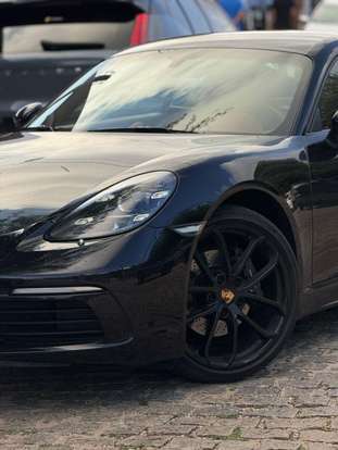 PORSCHE-718-2023