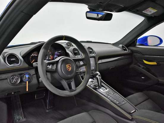 PORSCHE-718-2023