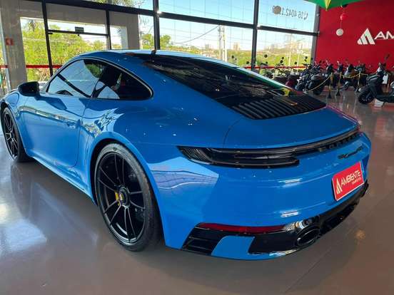 PORSCHE-911-2022