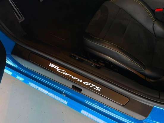 PORSCHE-911-2022