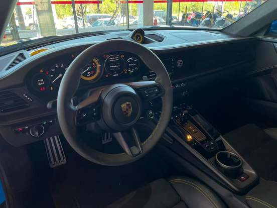 PORSCHE-911-2022