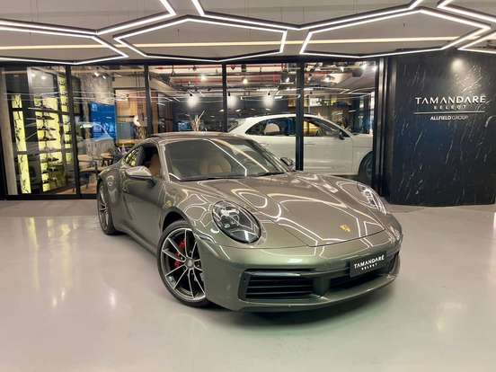 PORSCHE-911-2020